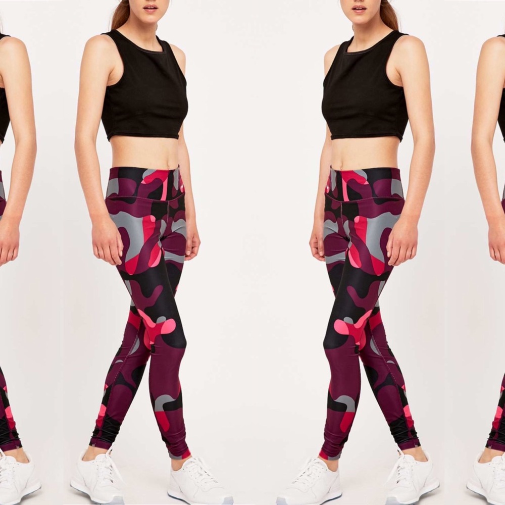 Nike pink camo print legging in pink and gray - Picture 6 of 7